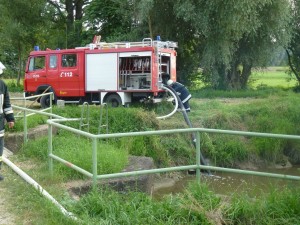 Stephansposching 48/1 im Einsatz bei einem Wiesenbrand