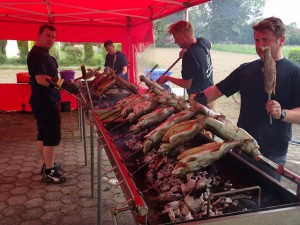 Am Steckerlfischstand war immer Hochbetrieb